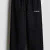 baggy sweatpants